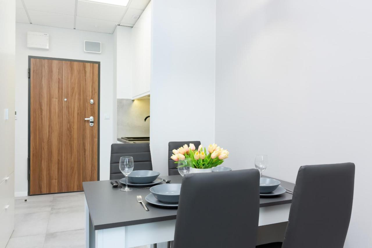 Apartments With Parking Warsaw Business Center By Noclegi Renters Exterior foto